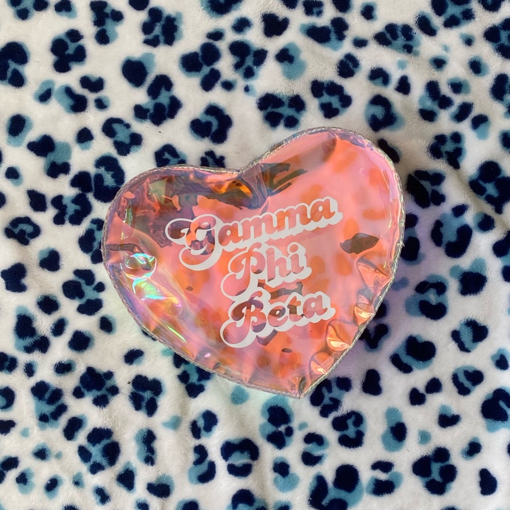 GAMMA PHI BETA heart shaped zipper pouch 🌙💖